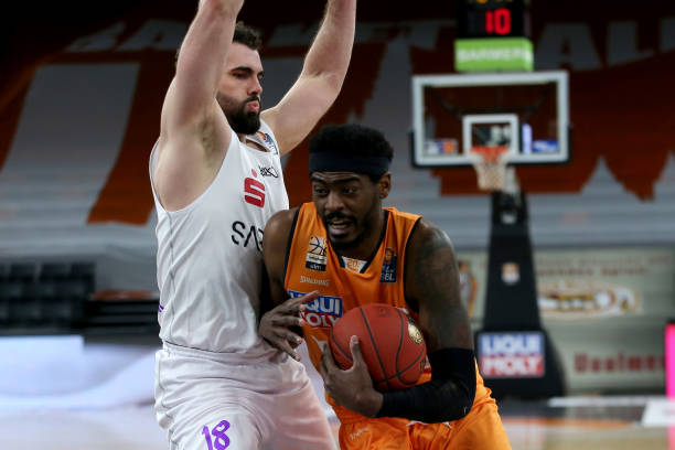 本场男团焦 本场男团焦