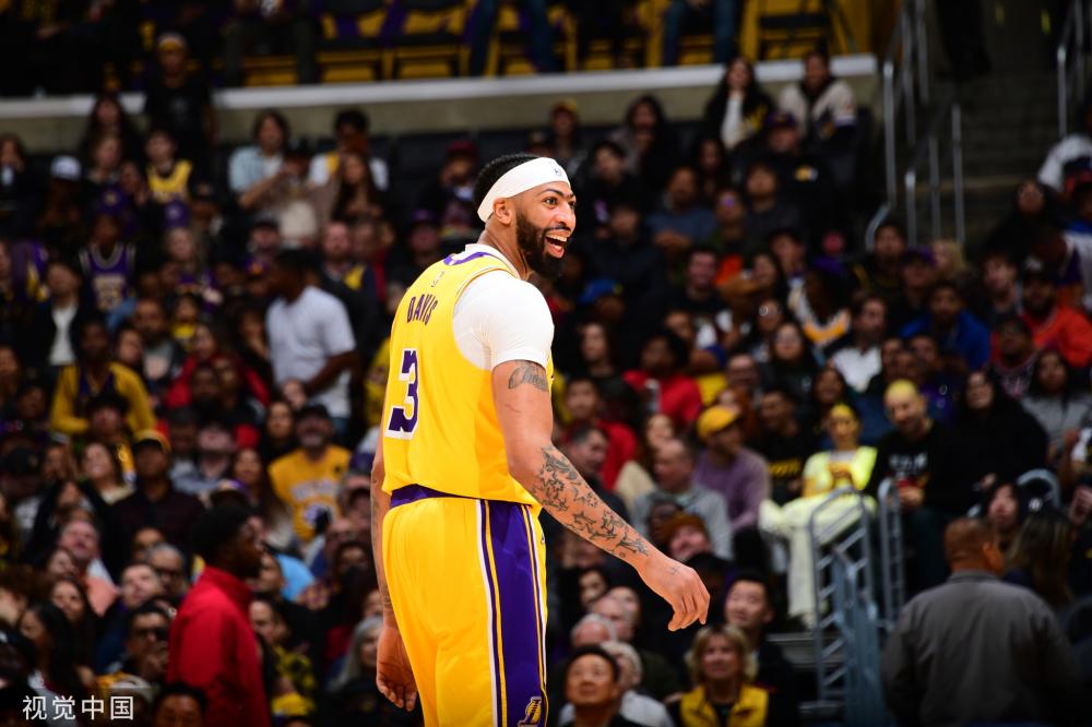 担双重职责 担双重职责